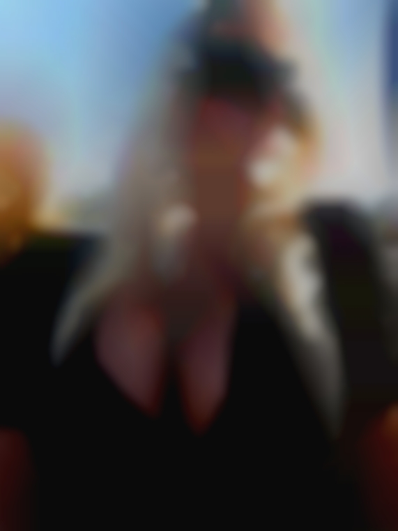 Girls Johnstown, naked
